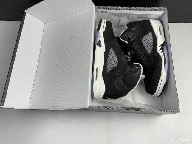 CT4838-011 OREO AIR 5 JORDAN 1019